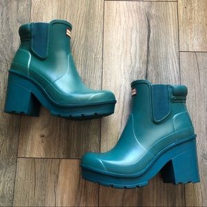 LIKE NEW🍁RARE Hunter Chelsea Block Heel Booties